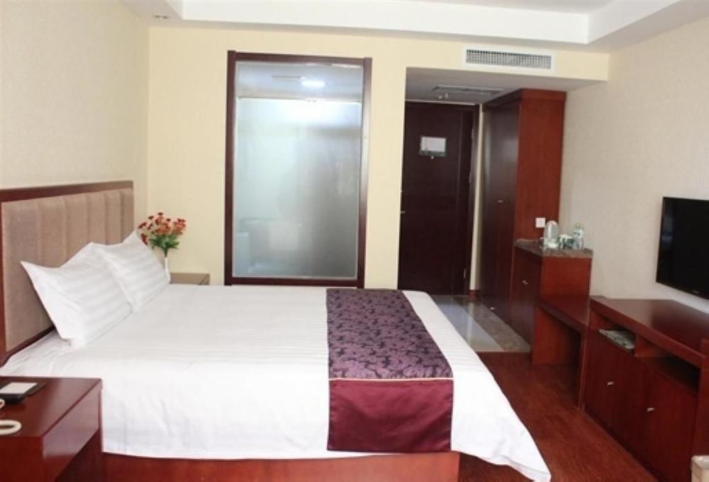 Greentree Inn Shandong Qingdao Wuyishan Road Jiashike Shopping Center Business Hotel Luaran gambar
