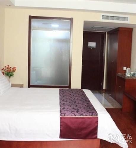 Greentree Inn Shandong Qingdao Wuyishan Road Jiashike Shopping Center Business Hotel Luaran gambar